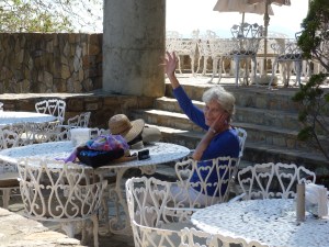 Desayuno at Monte Albán